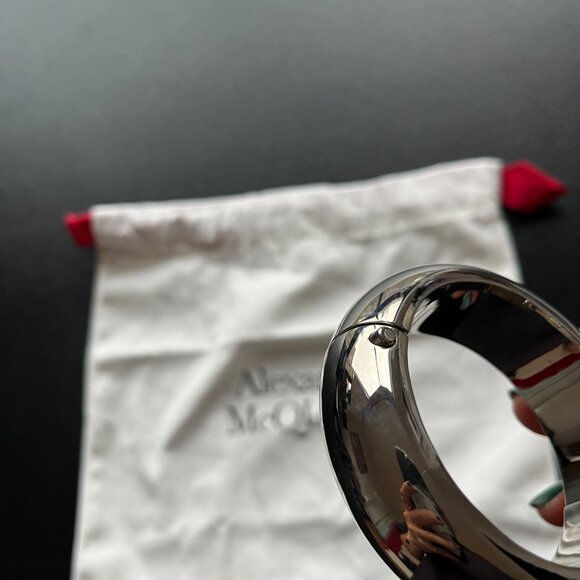 NWT Alexander McQueen Bangle Bracelet Silver Oversized Cuff - Picture 9 of 9